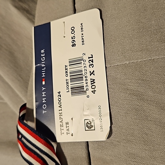 NWT Men's Modern-Fit TH Flex Stretch Solid Performance Pants 40x32 - Picture 3 of 6